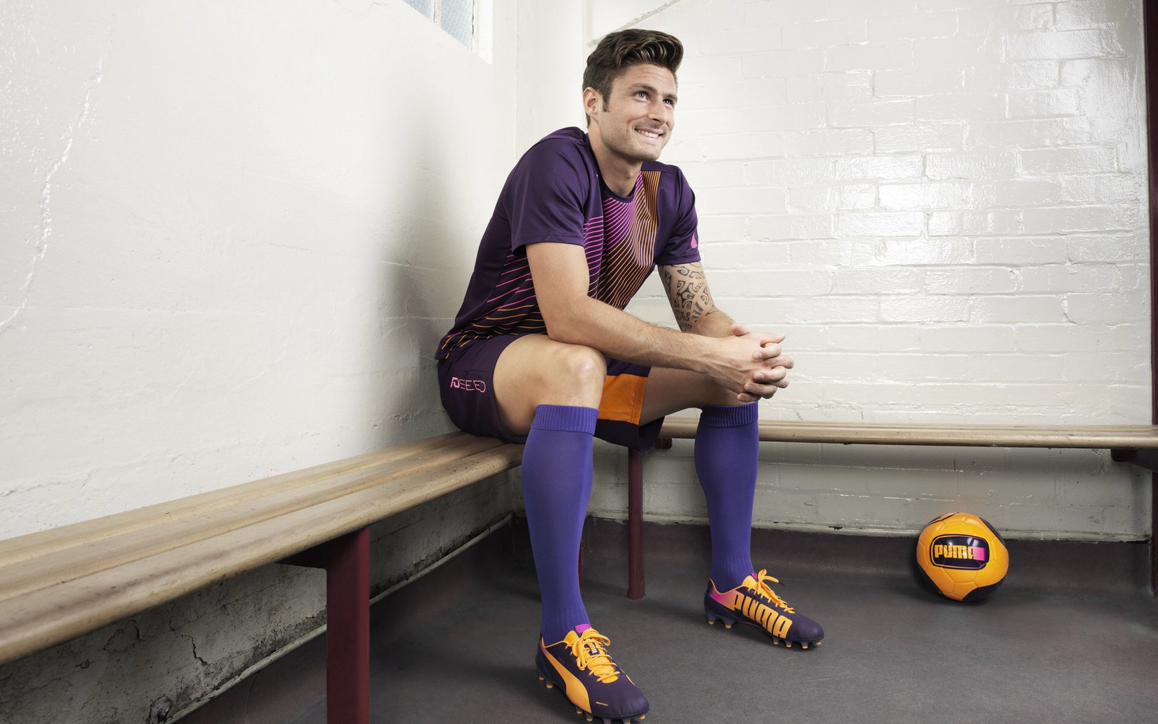 米兰体育登陆-球场上的艺术大师：那些被誉为“艺术家的欧冠瞬间